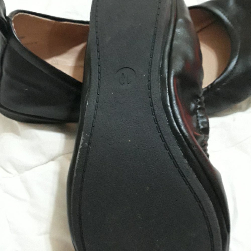 Flats - Picture 2 of 2